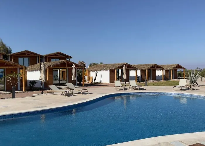 Ananda Camp Szálloda *