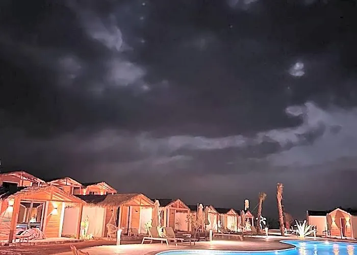 Hotel Ananda Camp